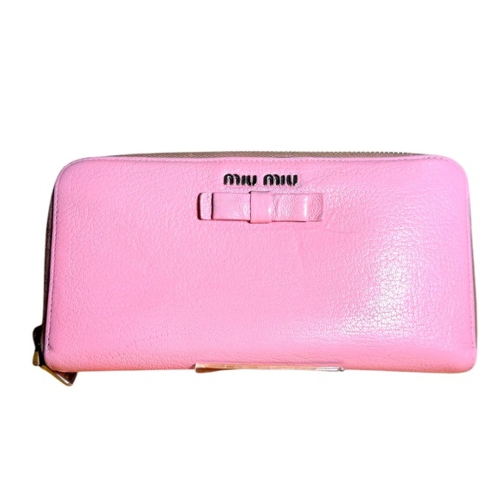 MIU MIU Continental Zip Aroundd Wallet in soft leather PINK IN MINT condition.